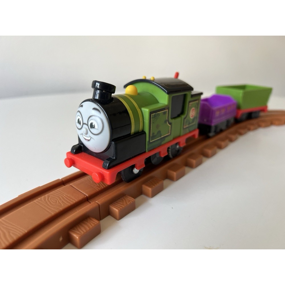 Thomas & Percy Track Master Motorized Action Engine with cars & track WORKS! - Picture 7 of 9